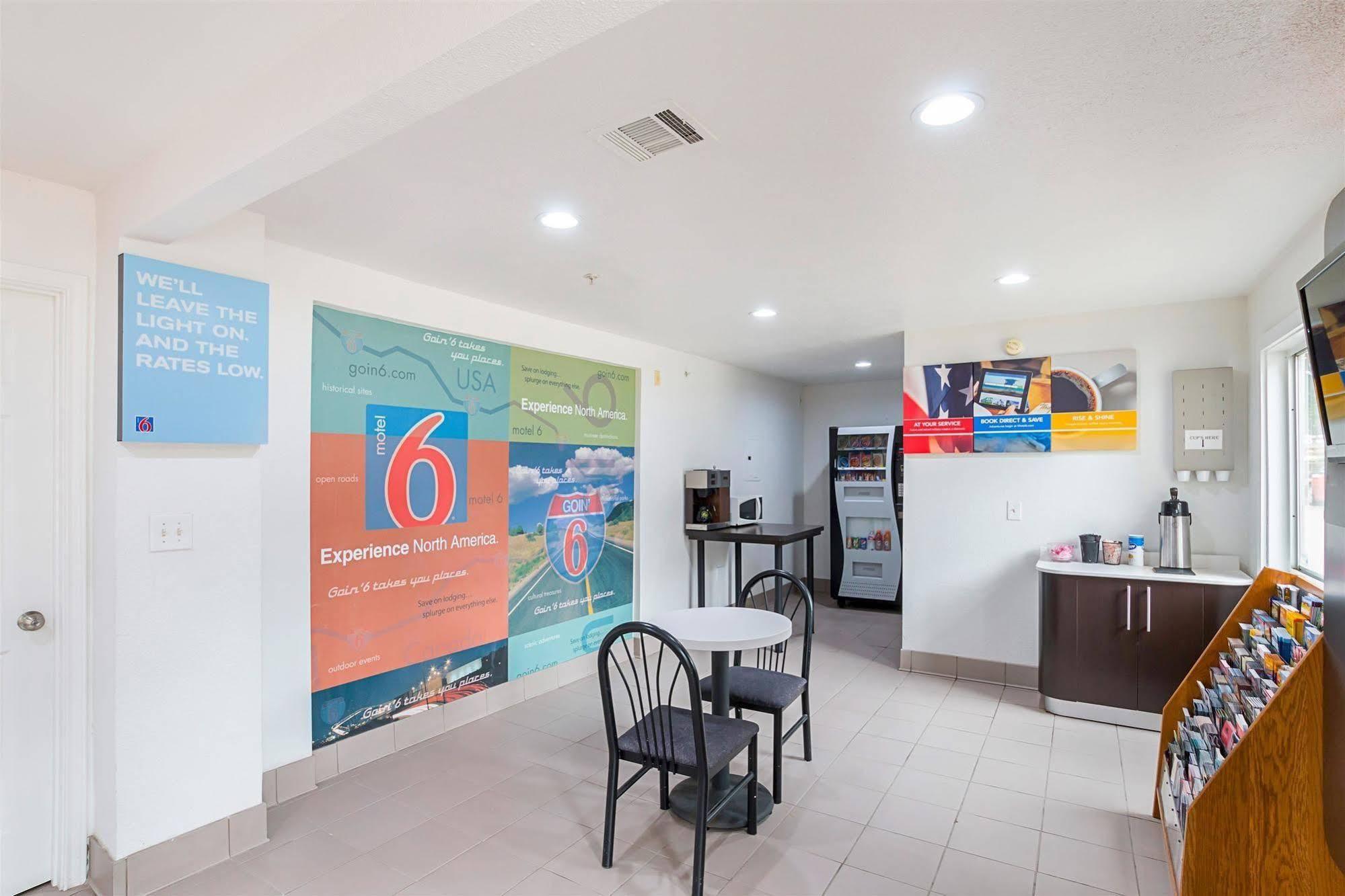 Motel 6-Grand Prairie, Tx - Near Six Flags Drive Ngoại thất bức ảnh