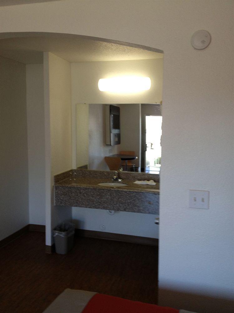 Motel 6-Grand Prairie, Tx - Near Six Flags Drive Ngoại thất bức ảnh