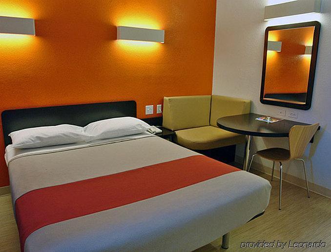 Motel 6-Grand Prairie, Tx - Near Six Flags Drive Ngoại thất bức ảnh